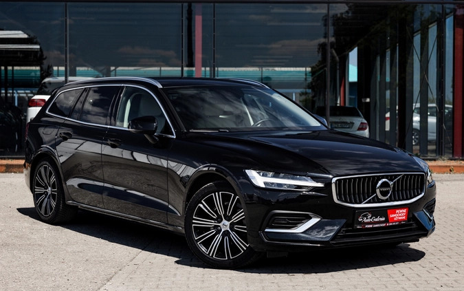 Volvo V60 cena 86900 przebieg: 130086, rok produkcji 2018 z Swarzędz małe 781